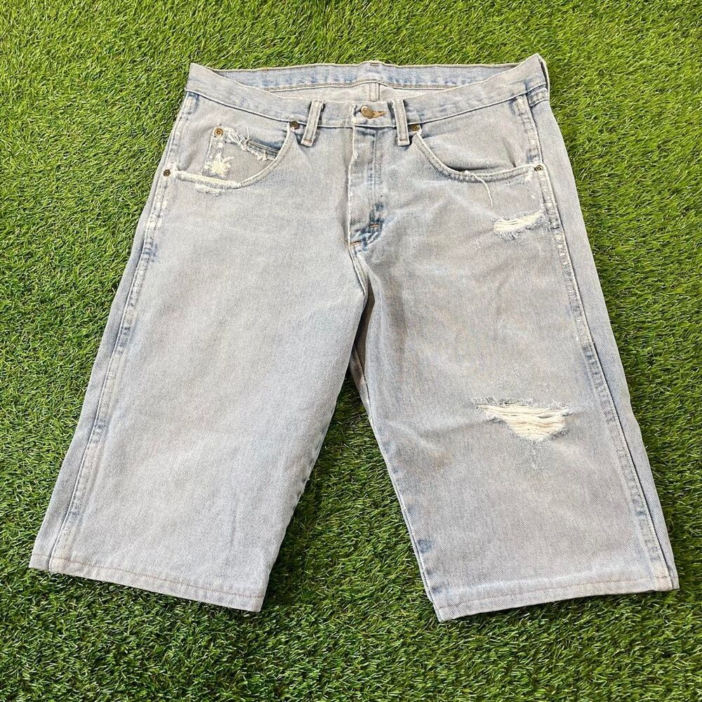 Wrangler Y2K distressed blue denim shorts size 30/32 baggy